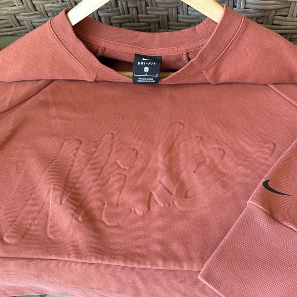 Nike Cropped Dri-Fit Sweatshirt - Orange - Size Large - Picture 4 of 6